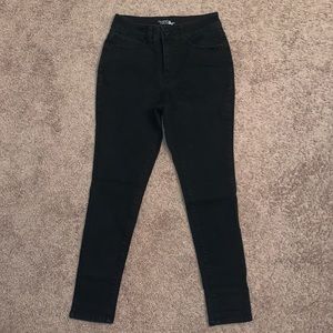 Black high rise skinny jeans
